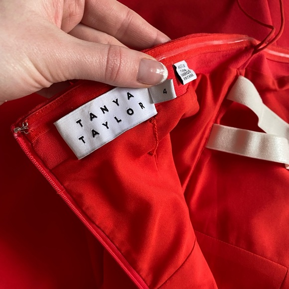 Tanya Taylor resort 2018 strapless red dress with floral detail - Picture 5 of 12